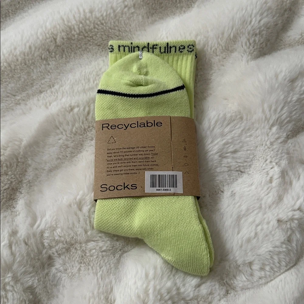 Girlfriend Collective Socks - Picture 2 of 2